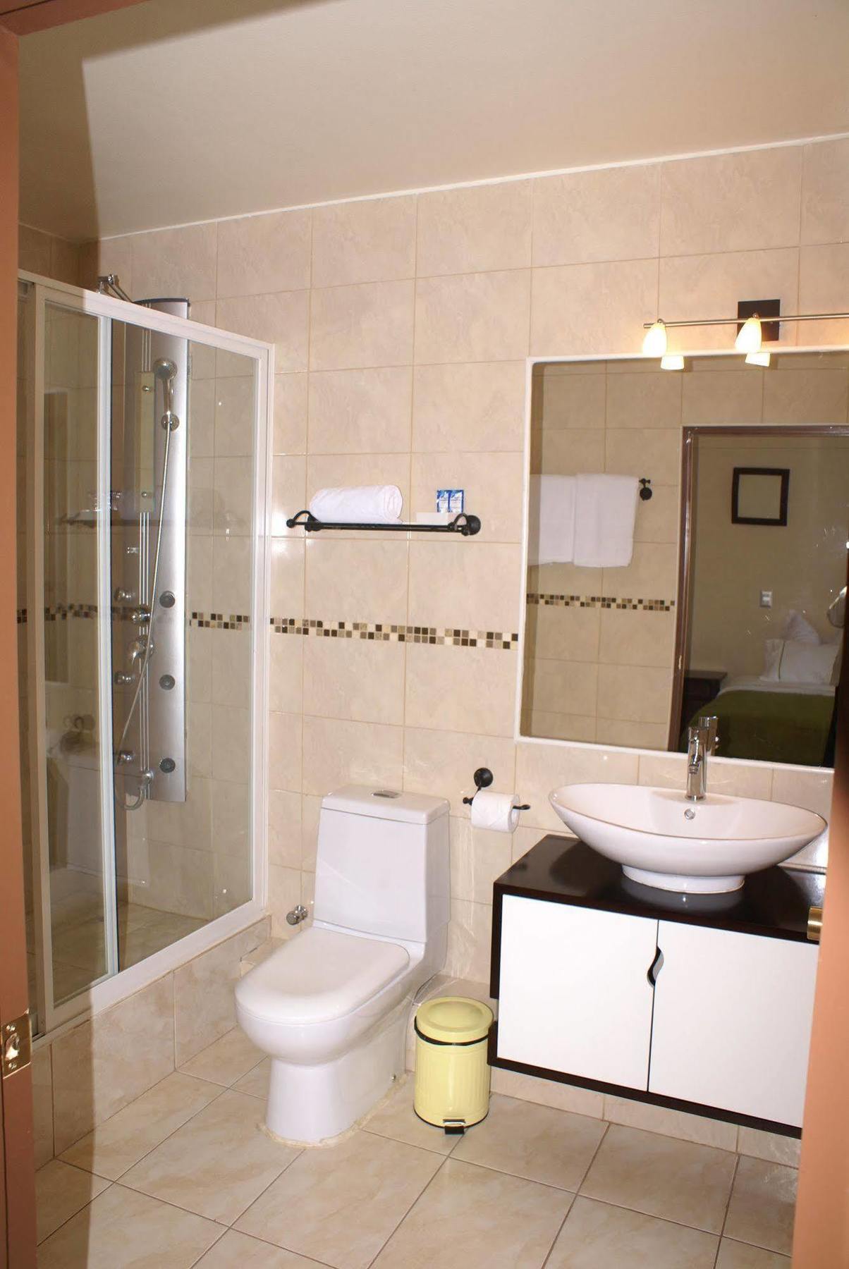 Hotel Baviera Парраль Экстерьер фото